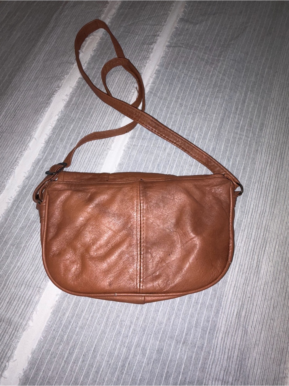 Turkish Tan Leather Crossbody Bag - Picture 4 of 6
